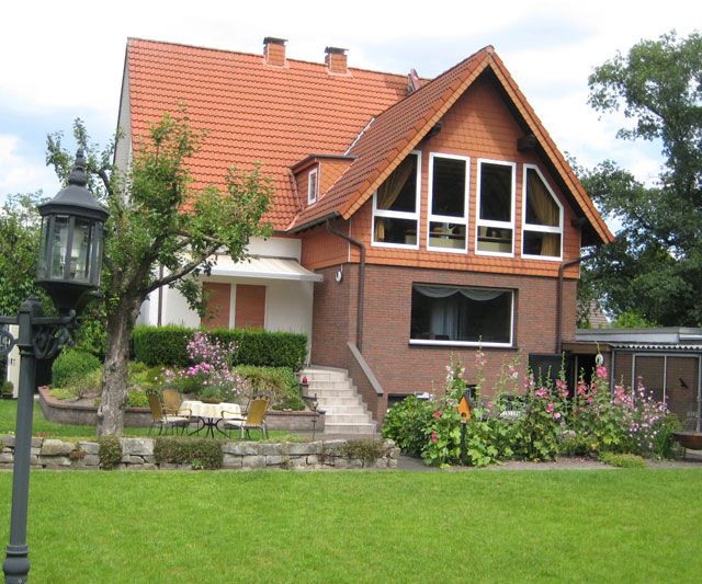 Leo Riske Immobilien in Bad Lippspringe, Einfamilienhaus in Marienloh