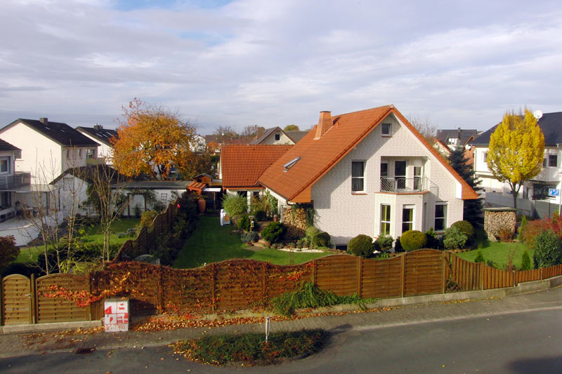 Leo Riske Immobilien in Bad Lippspringe, Zweifamilienhaus in Sennelager